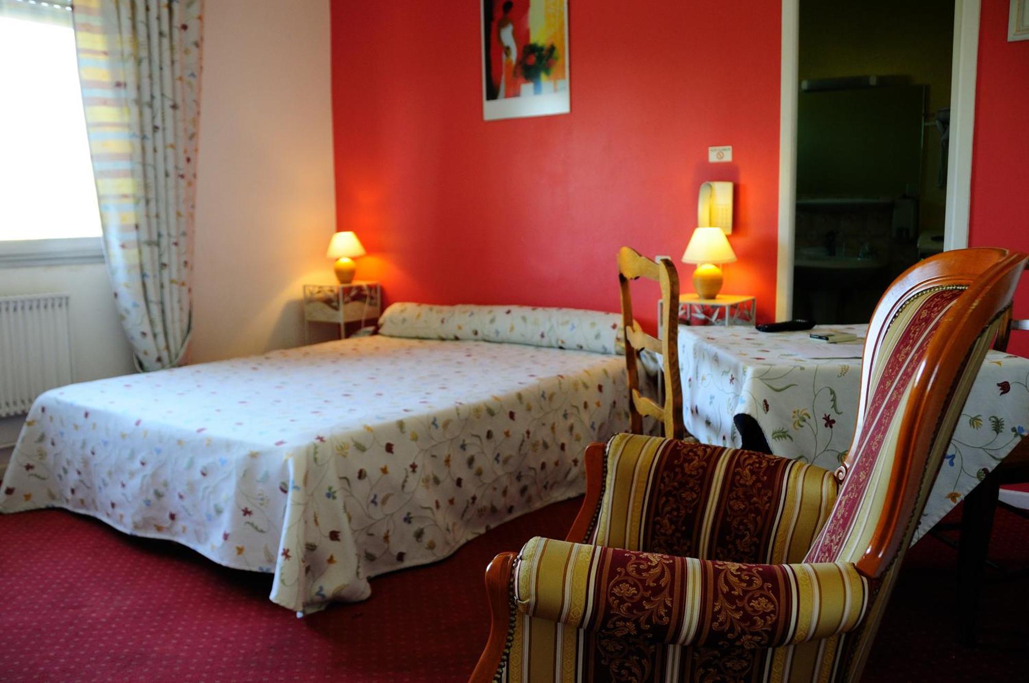 Logis Hotel Du Midi Salon-de-Provence Luaran gambar