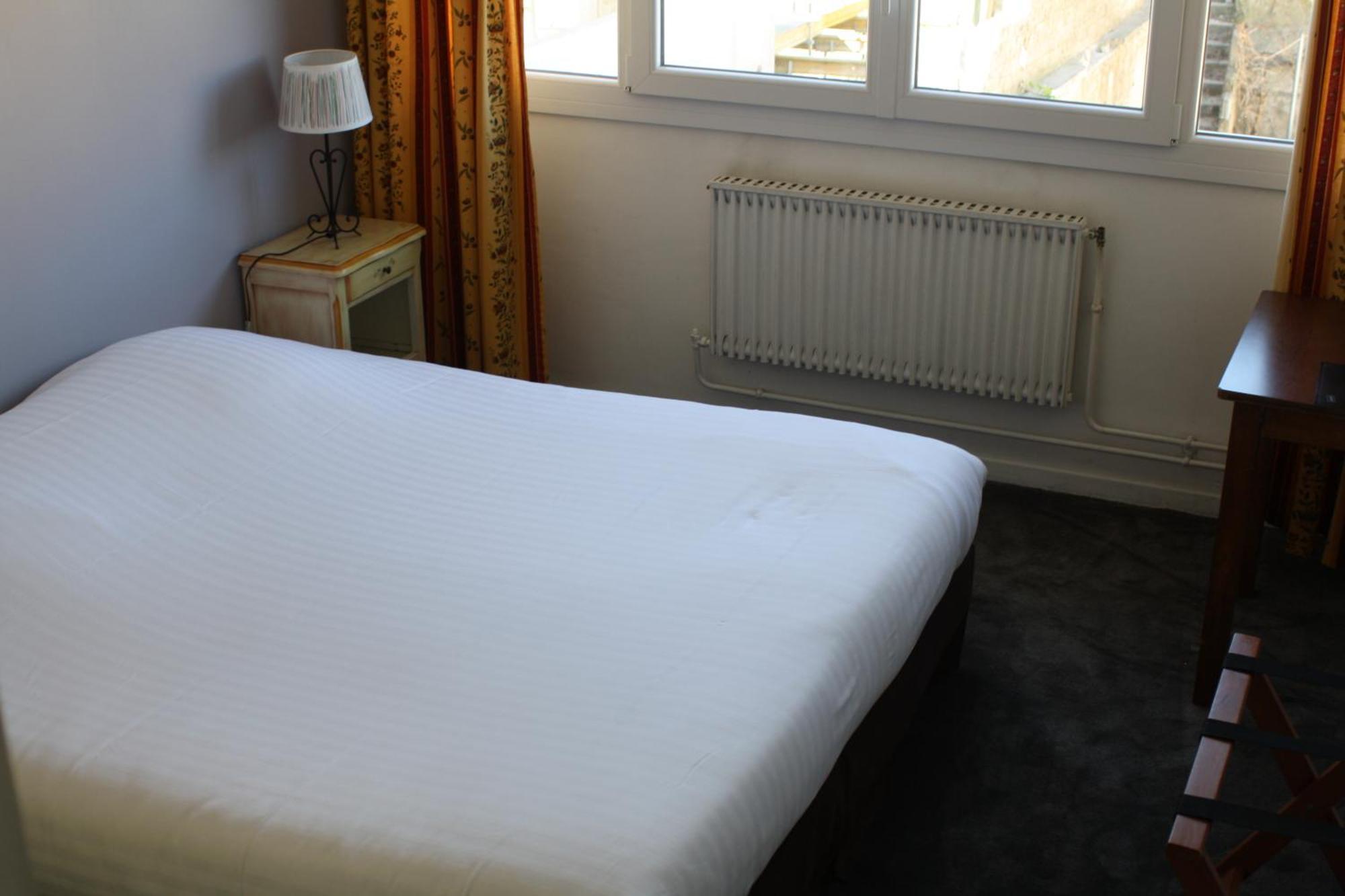 Logis Hotel Du Midi Salon-de-Provence Luaran gambar