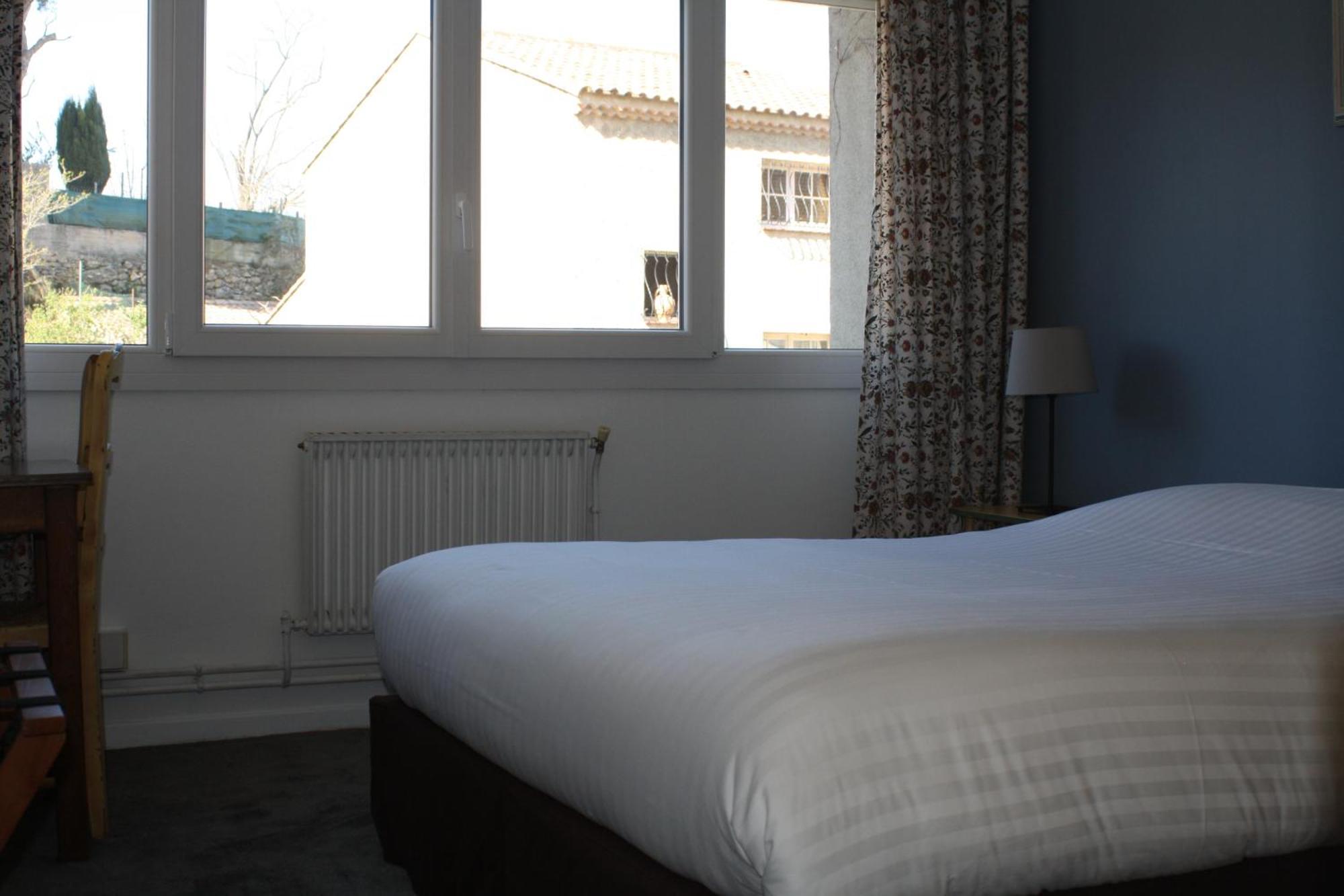 Logis Hotel Du Midi Salon-de-Provence Luaran gambar