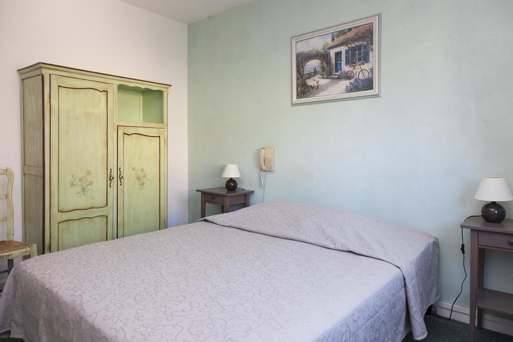 Logis Hotel Du Midi Salon-de-Provence Luaran gambar